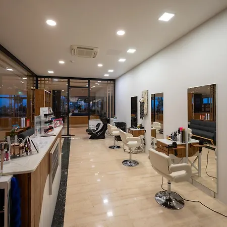 Royal & Imperial Belvedere אתר נופש הרסוניסוס