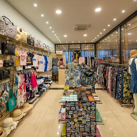 Royal & Imperial Belvedere 4* הרסוניסוס